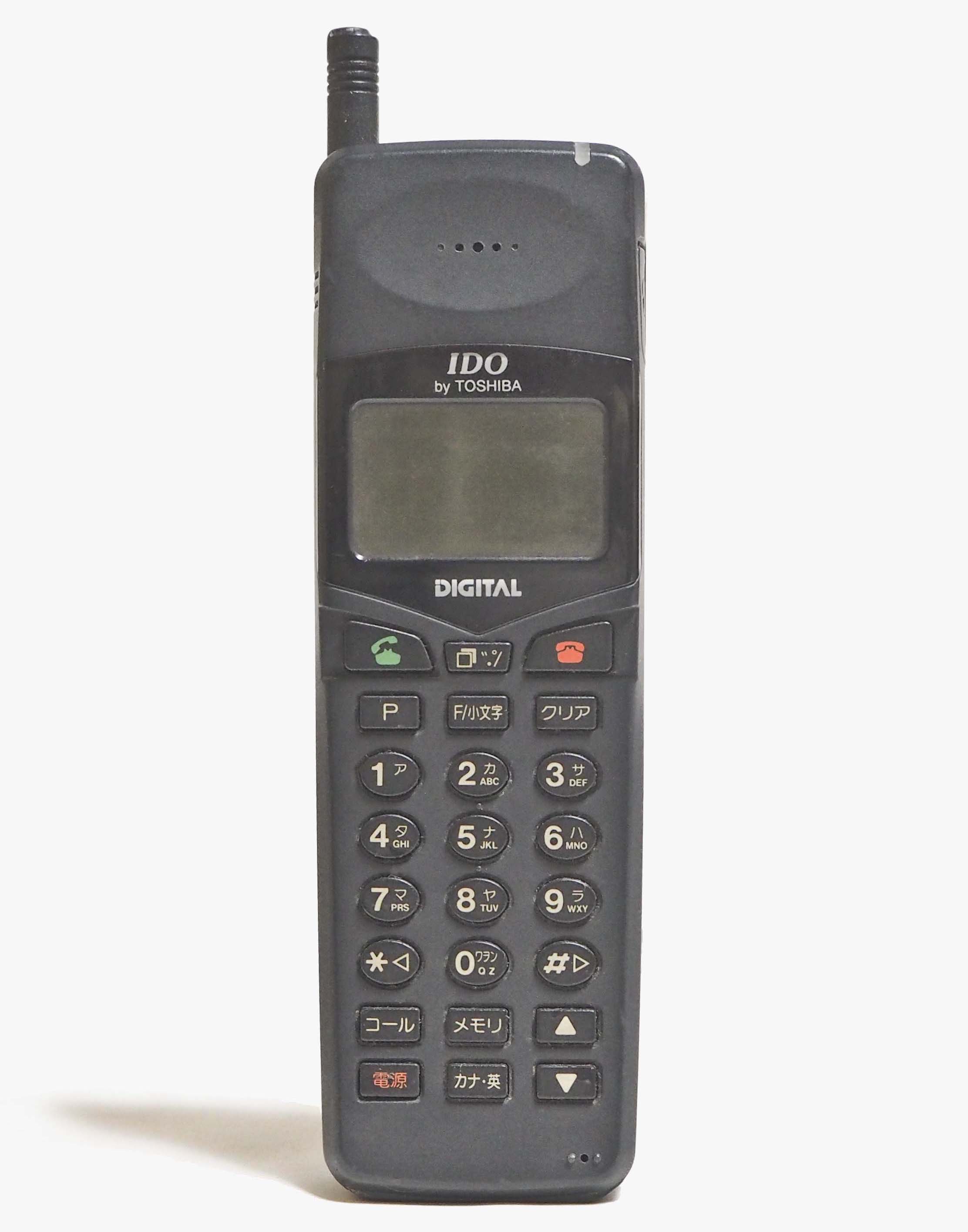 IDOの携帯 Toshiba D304